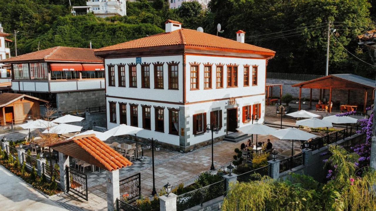 Oemer Cakiroglu Konagi سورمينه المظهر الخارجي الصورة