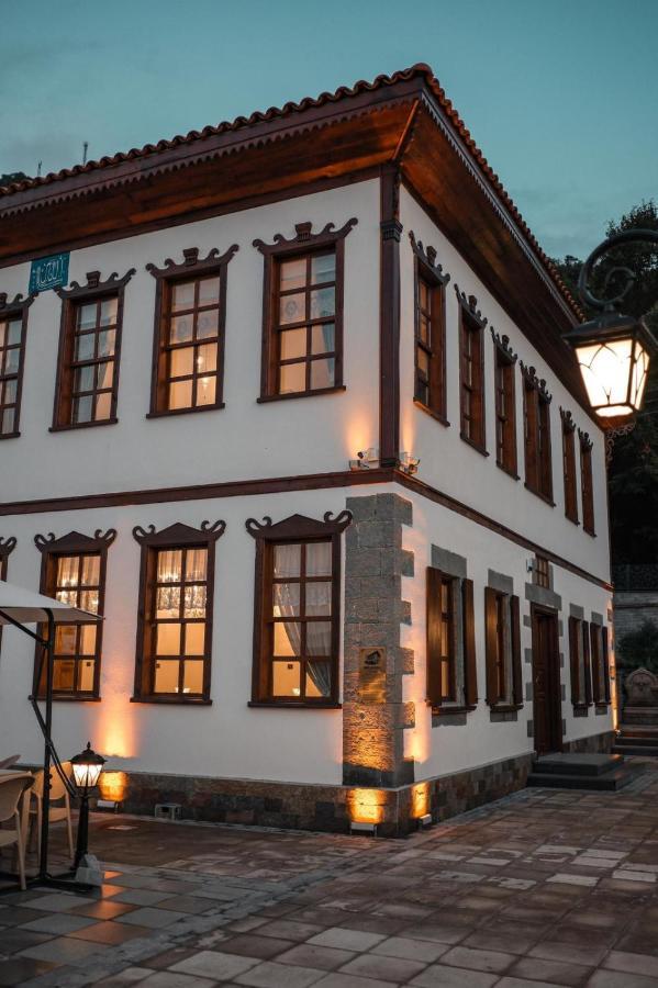 Oemer Cakiroglu Konagi سورمينه المظهر الخارجي الصورة
